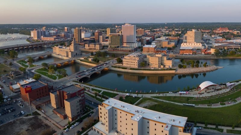 Frontier Airlines Cedar Rapids Office Address